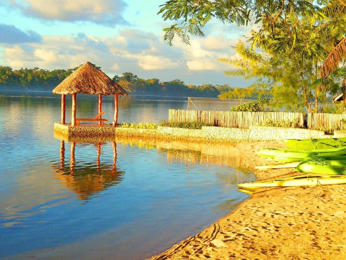 Poppy'S On The Lagoon Port Vila Exterior foto